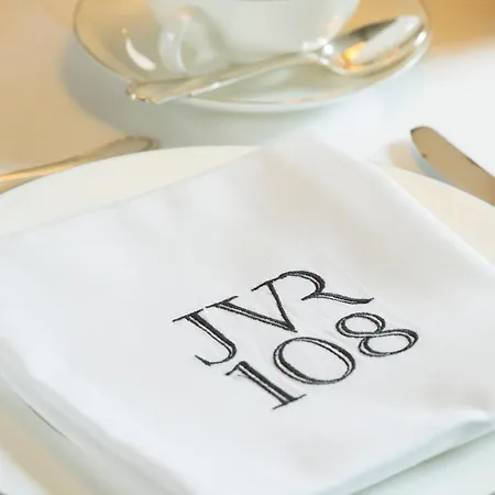 Jvr 108 Bed and breakfast 5*